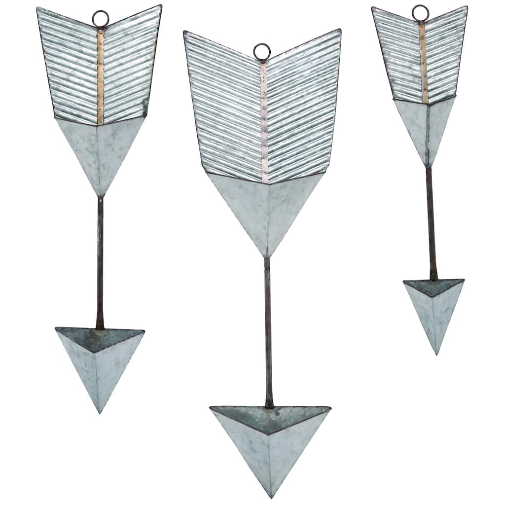 Transpac Metal 30 in. Silver Spring Ridged Planter Set of 3