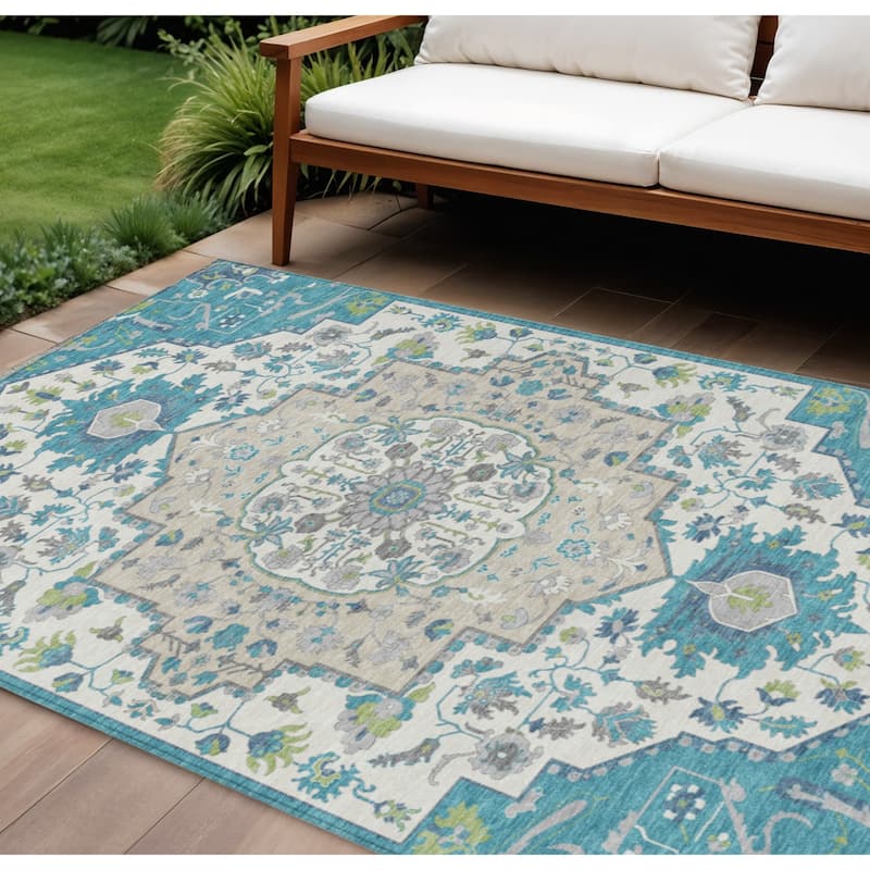 HomeRoots Oriental Traditional Rectangle Outdoor Rug - 8' X 10'