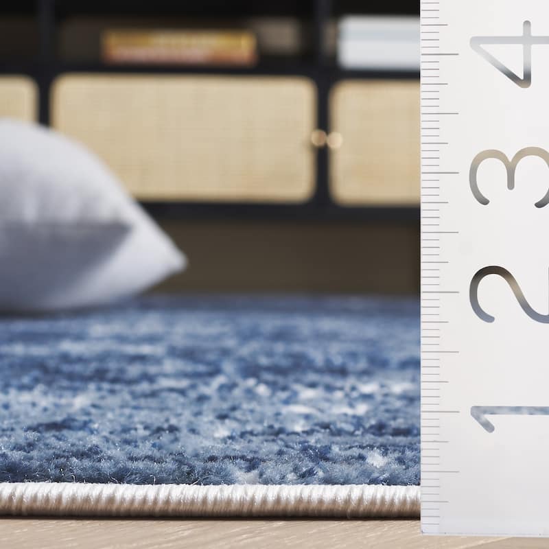 SAFAVIEH Amelia Modern Abstract Rug