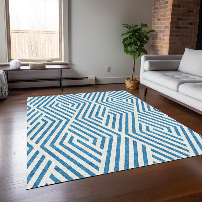 Machine Washable Indoor/ Outdoor Modern Diamonds Chantille Rug