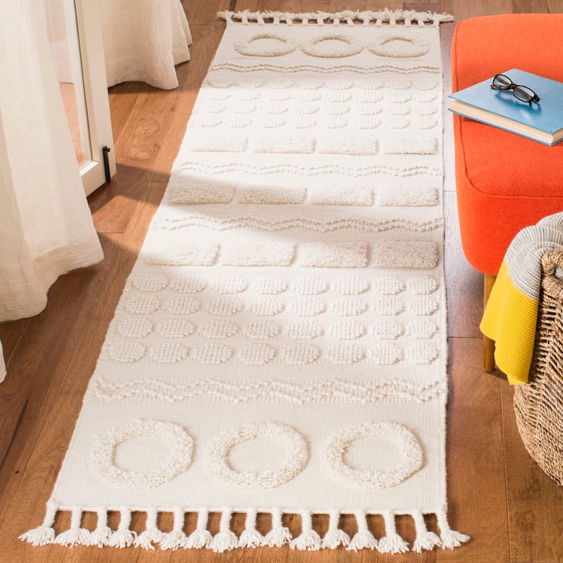 SAFAVIEH Handmade Natura Deniece Wool Rug - 2'3" x 8' Runner - Ivory