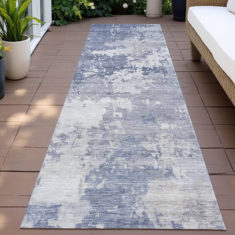 Machine Washable Indoor/Outdoor Contemporary Blend Chantille Rug - Denim - 2'3" x 7'6"