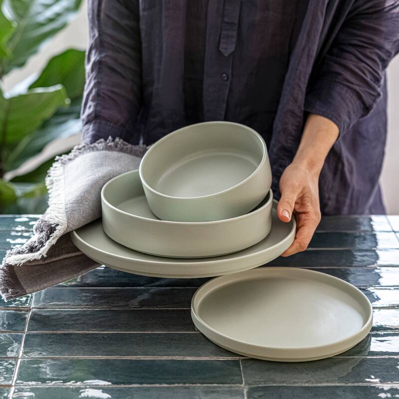 over&back Stackable Semi-Matte Stoneware Dinnerware