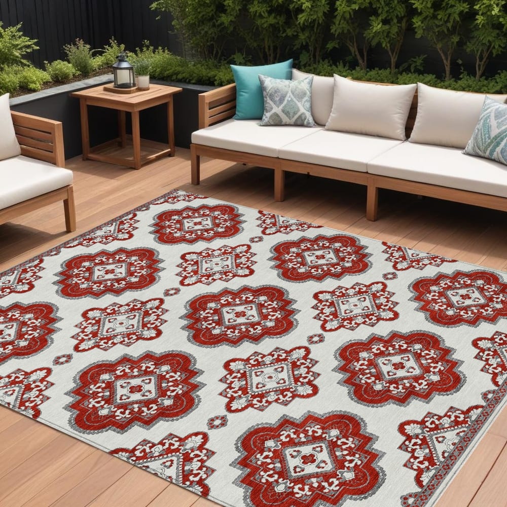 HomeRoots Medallion Transitional Rectangle Outdoor Rug
