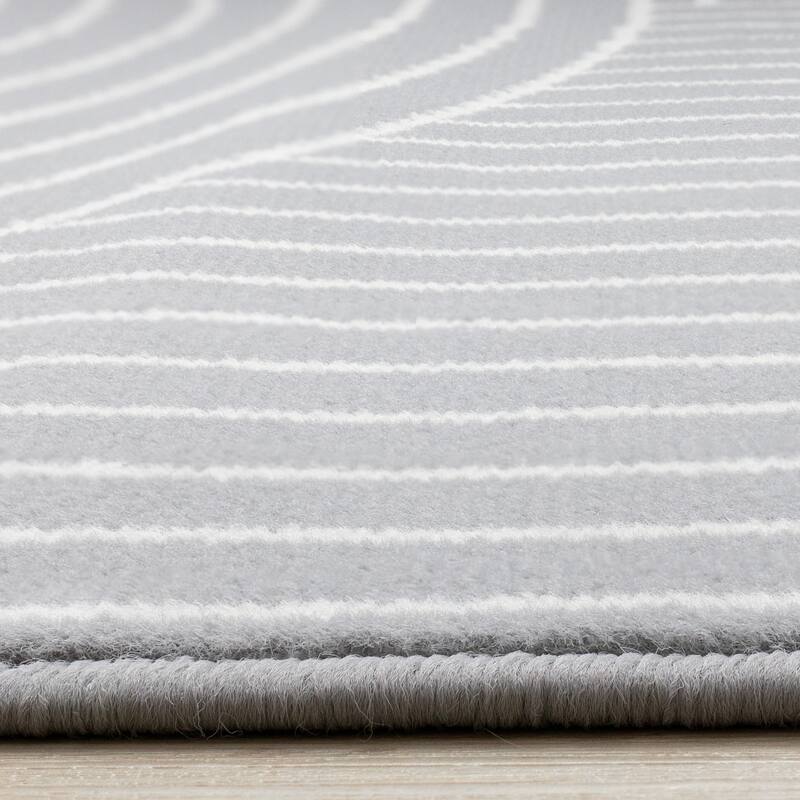 Forte Grey White Curved Arches Indoor Area Rug, 5'3" x 7'5"