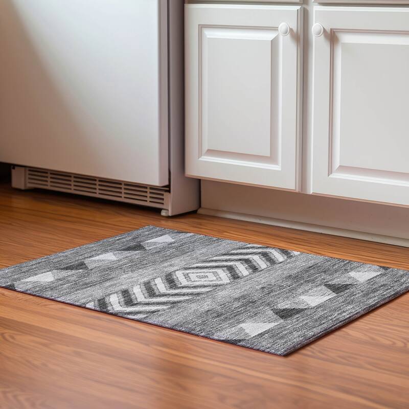 Premium Washable Super Soft Southwest Ombre Mayfield Rug - Gray - 1'8" x 2'6"