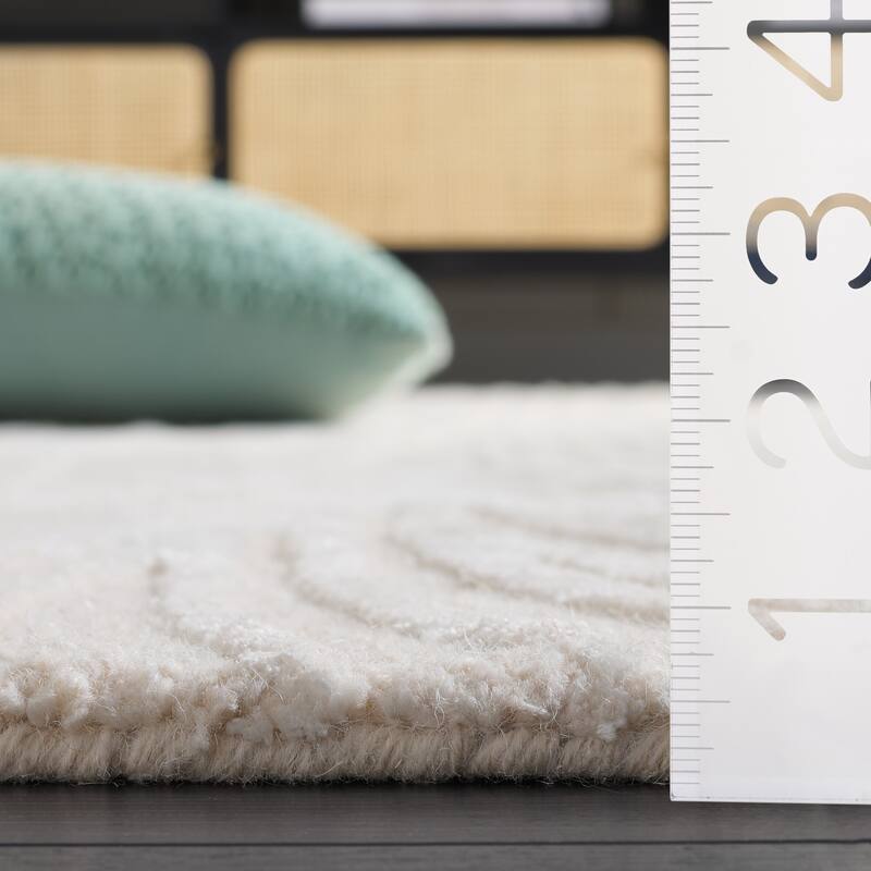 SAFAVIEH Handmade Glamour Fortunata Contemporary Wool Rug