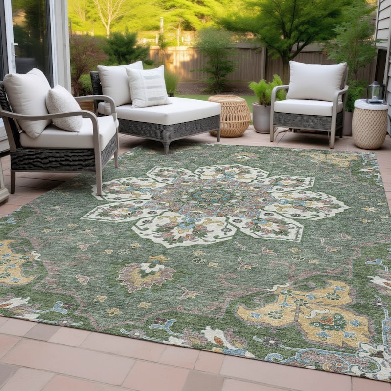 Machine Washable Indoor/Outdoor Traditional Heriz Chantille Rug