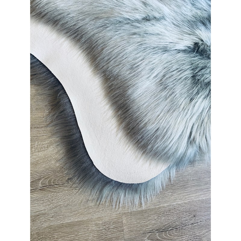 Ovella Home Premium Faux Bearskin Pelt Area Rug