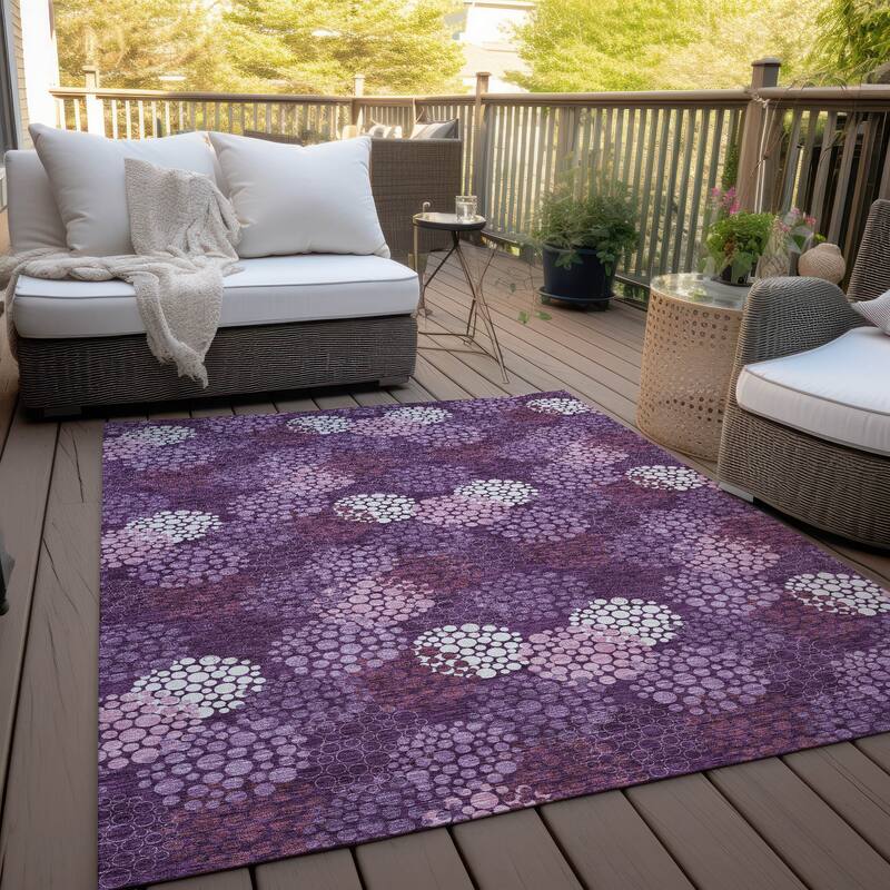 Machine Washable Indoor/ Outdoor Chantille Modern Bubbles Rug