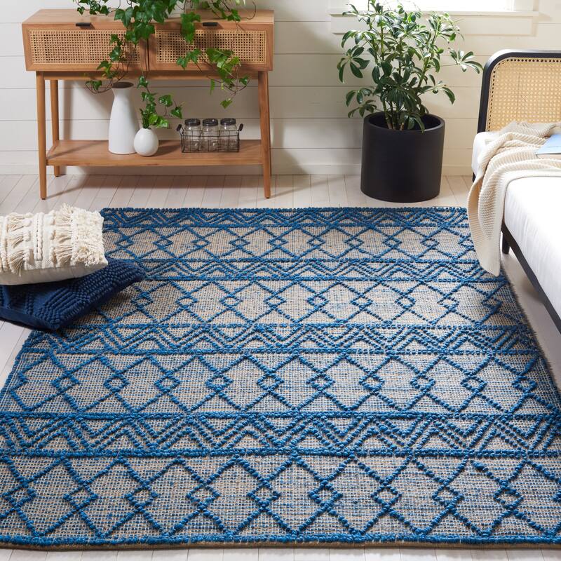 SAFAVIEH Flatweave Natural Fiber Ucha Geometric Jute Rug - 4' x 6' - Blue/Natural