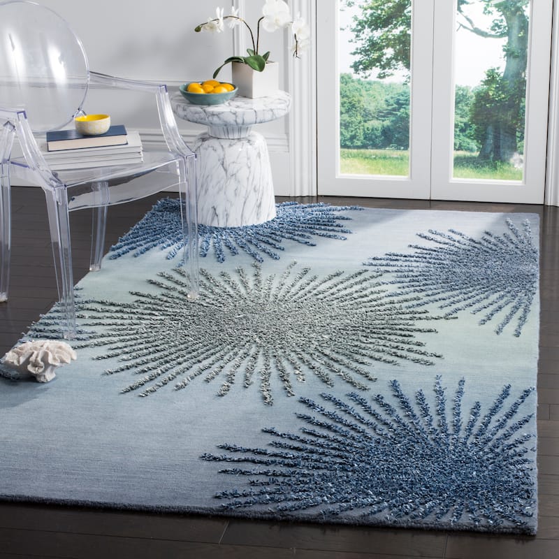 SAFAVIEH Handmade Soho Sade New Zealand Wool Rug - 6' x 9' - Denim