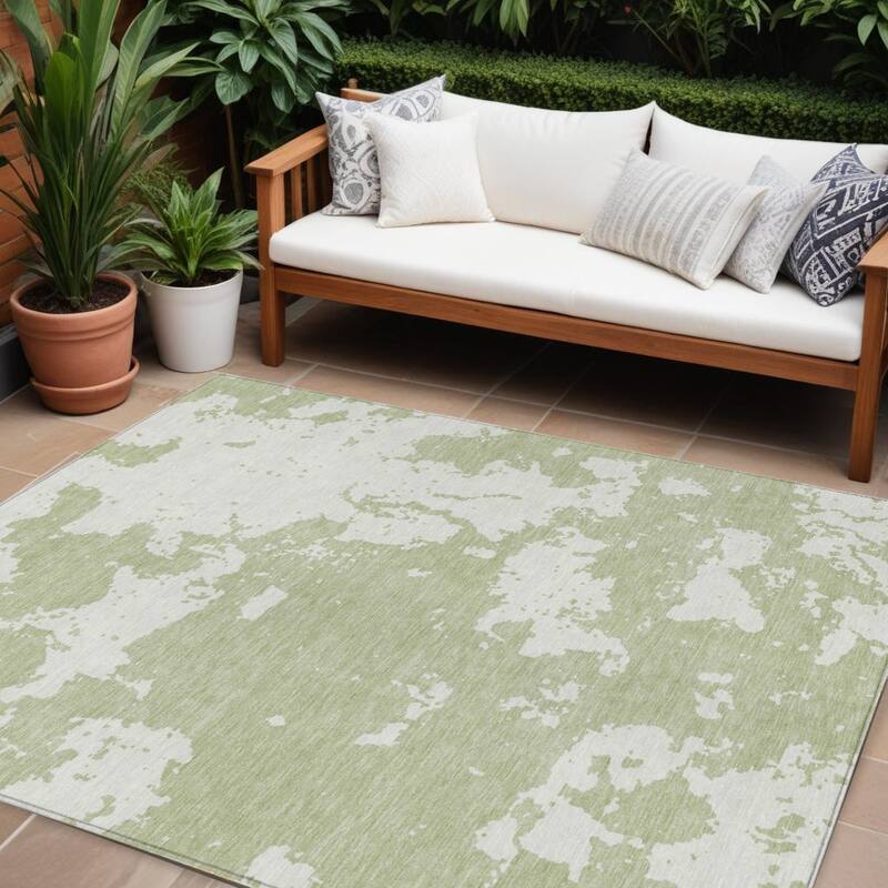 HomeRoots Abstract Transitional Rectangle Outdoor Rug - 10' X 14'