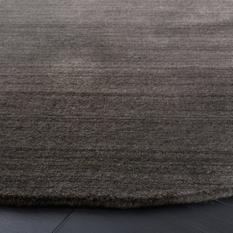 SAFAVIEH Handmade Himalaya Jessika Modern Wool Rug