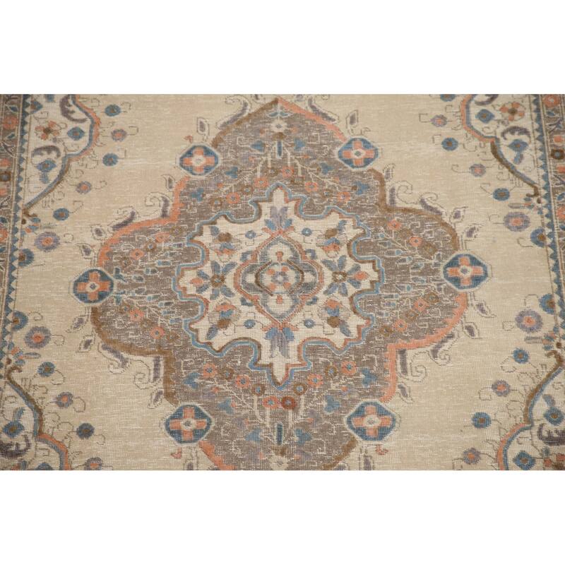 Hand Knotted Oriental 100% Wool Carpet Traditional Medallion Beige & Ivories Tabriz Area Rug - 9' 5'' X 6' 5''