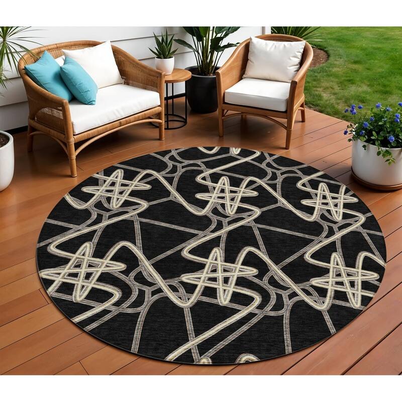 HomeRoots Geometric Contemporary Rectangle Outdoor Rug - 8' Round