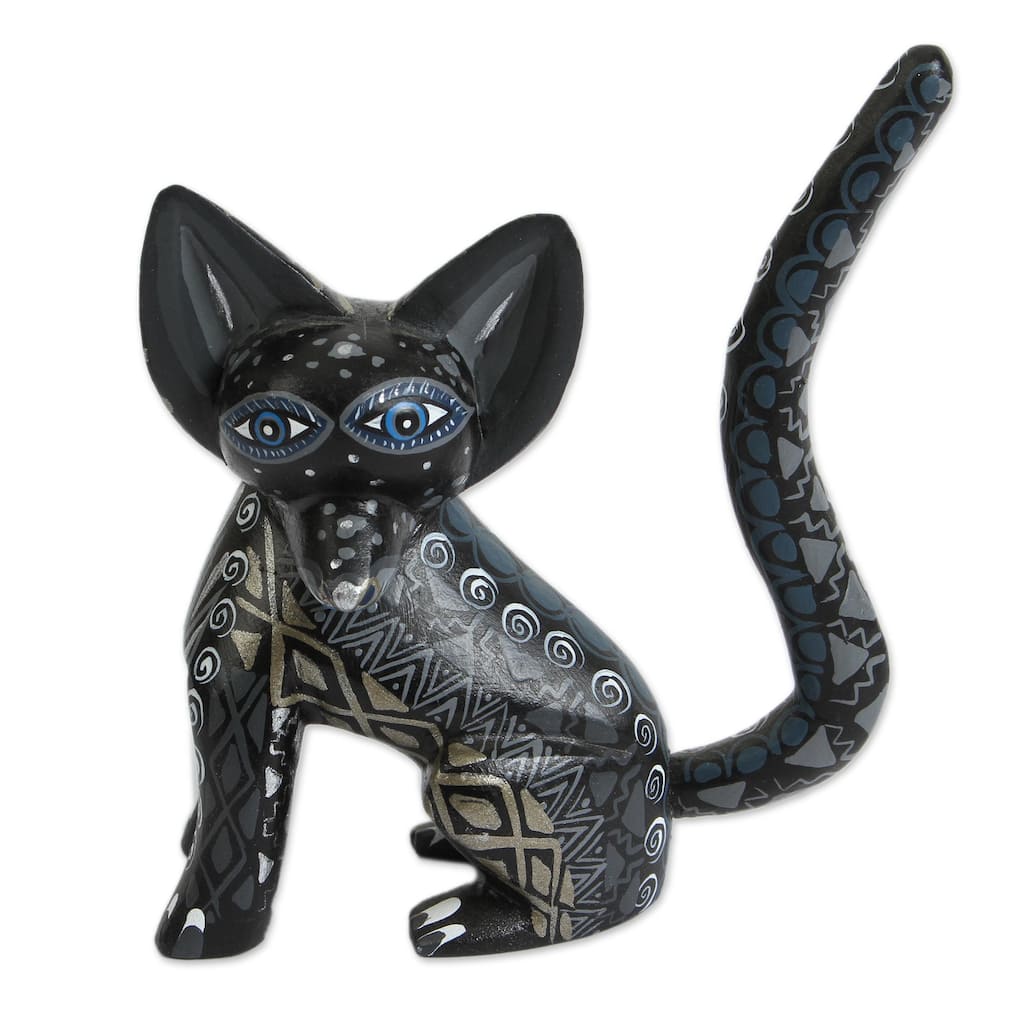 NOVICA Handmade Black Fox Wood Alebrije Figurine - 5.5" L x 5.3" W x 2.4" H
