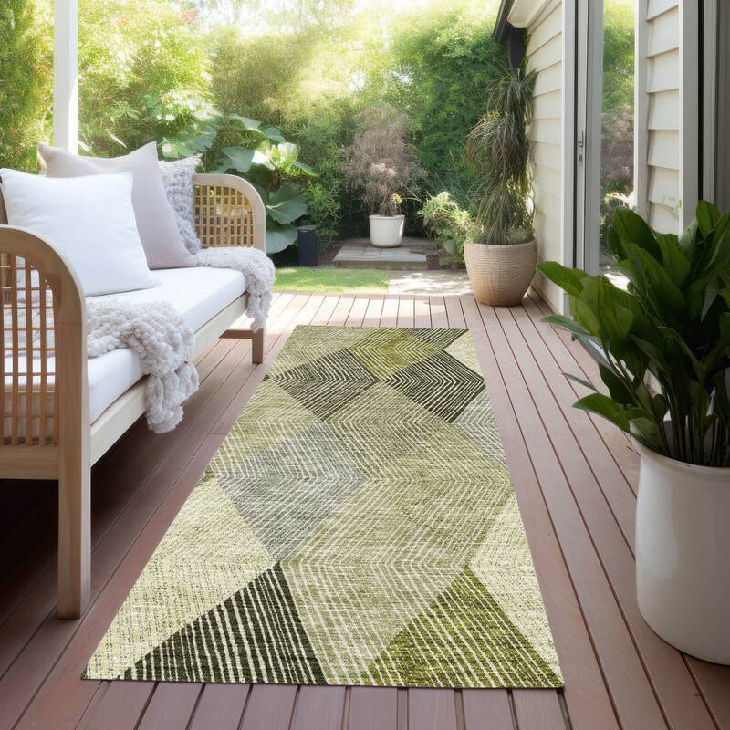 Machine Washable Indoor/ Outdoor Diamond Stripes Chantille Rug - Olive - 2'3" x 7'6"