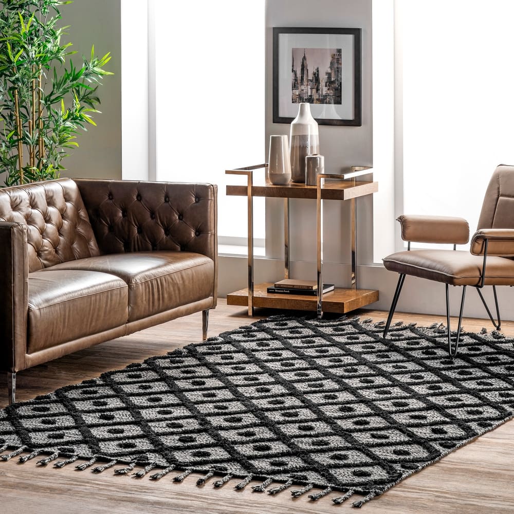 Nuloom Jinny Moroccan Wool Tasseled Area Rug