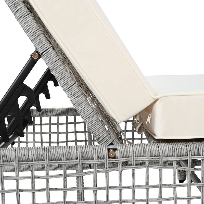 Outdoor Patio Rattan Daybed Sunbed with 5-Position Adjustable Backrest and Wheels