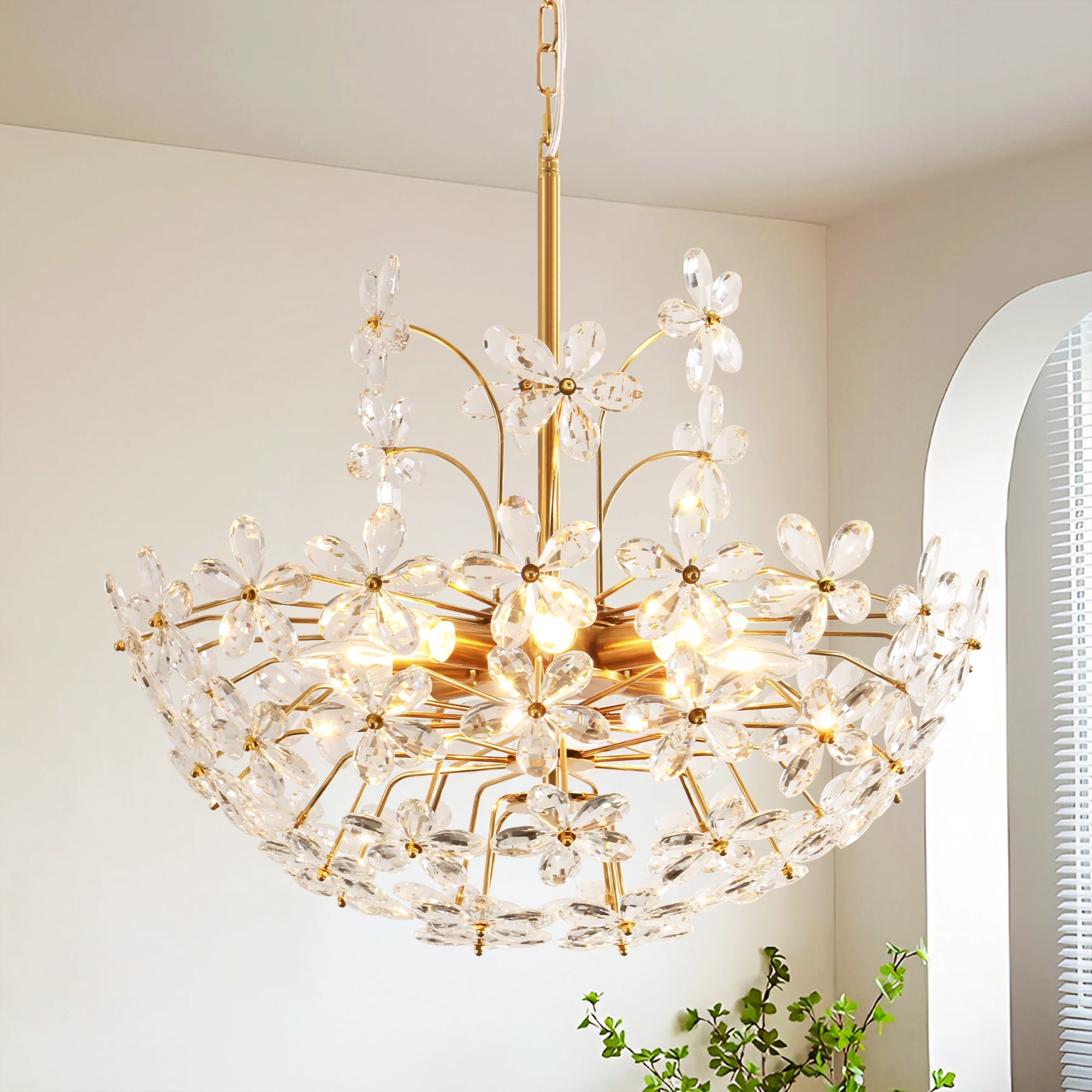 Rennnsan 8-Light Brass Crystal Floral Basket Chandelier with Daisy-Inspired Accents for Living Spaces