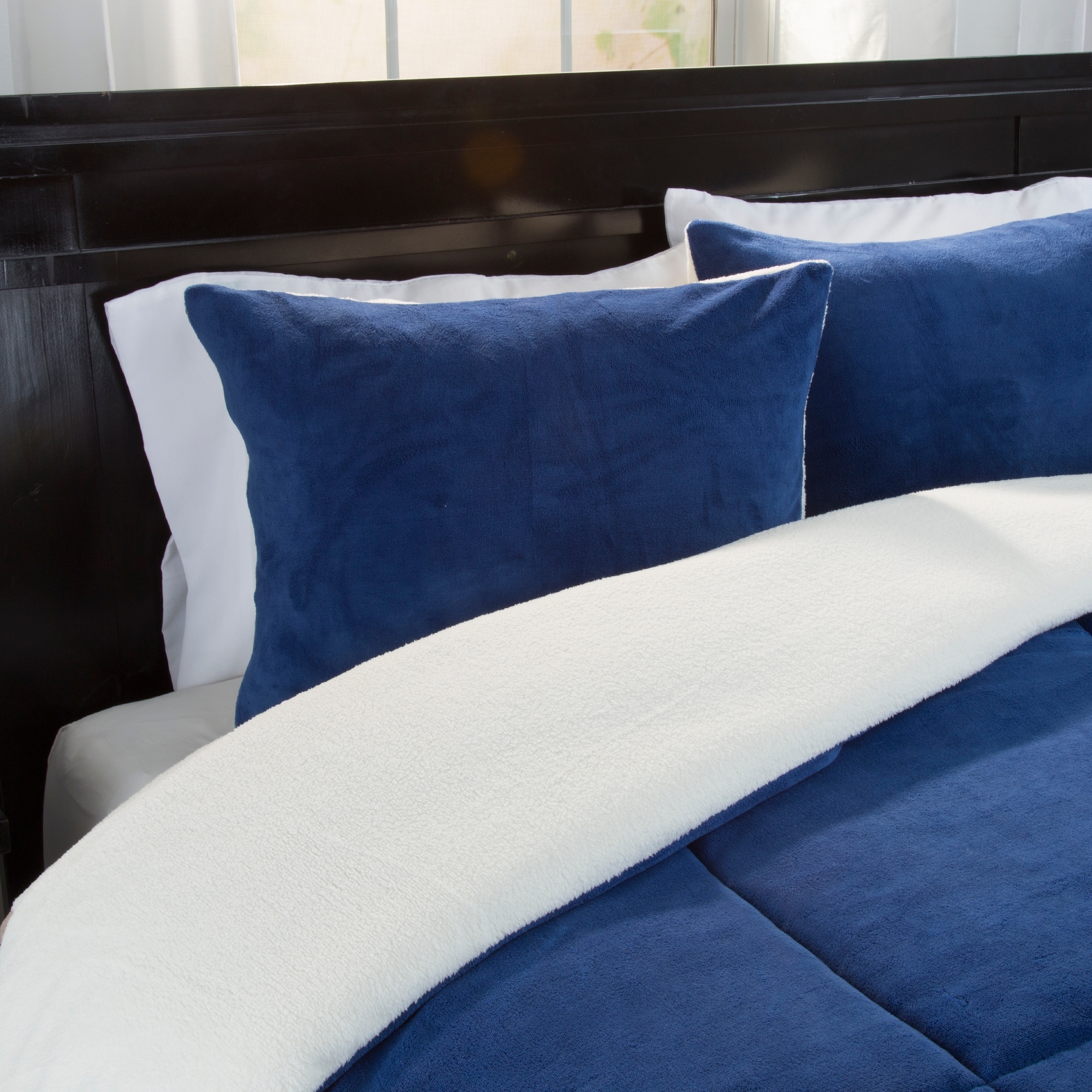 Fleece deals pillow shams