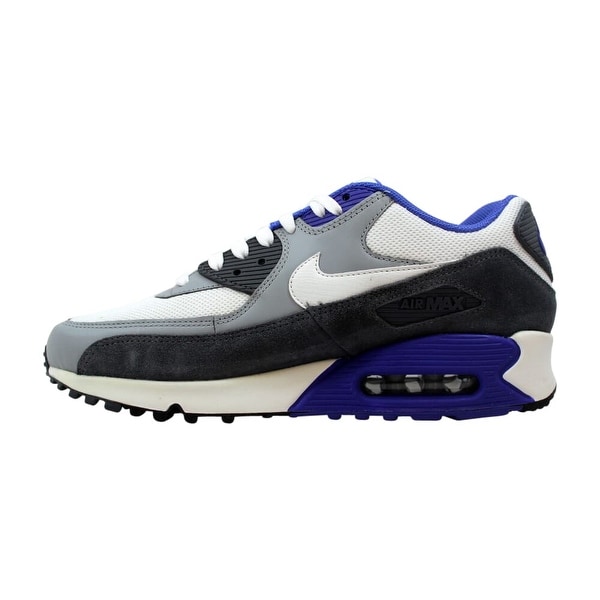 537384 nike