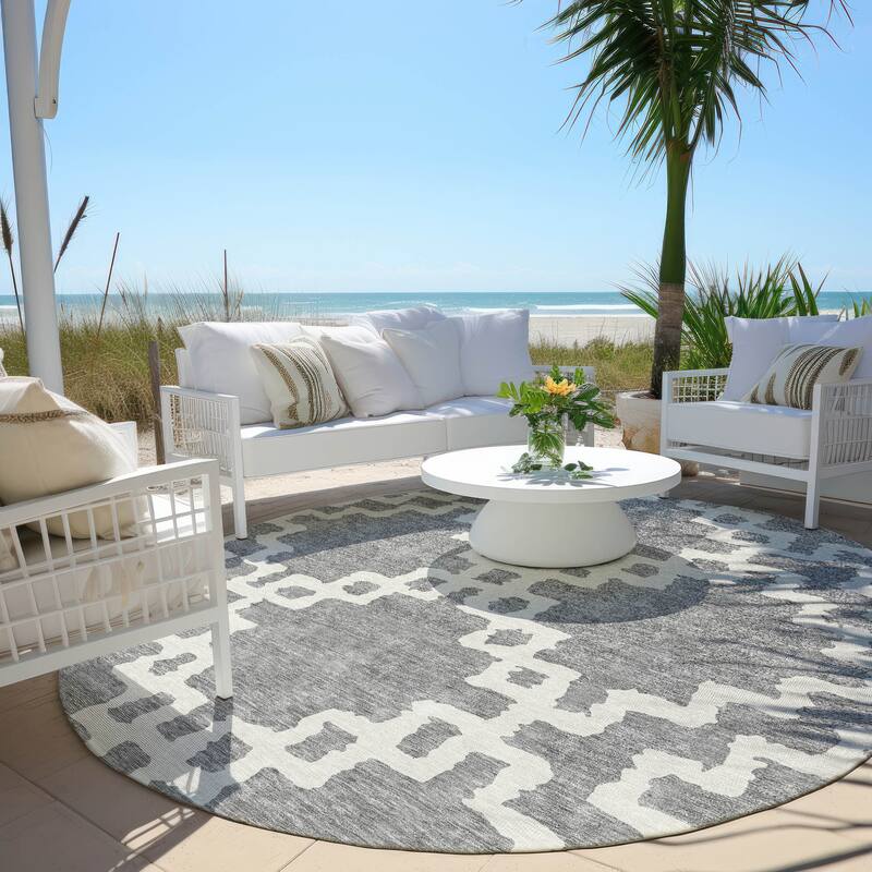 Machine Washable Indoor/ Outdoor Chantille Geo Trellis Rug - Gray - 8' x 8'