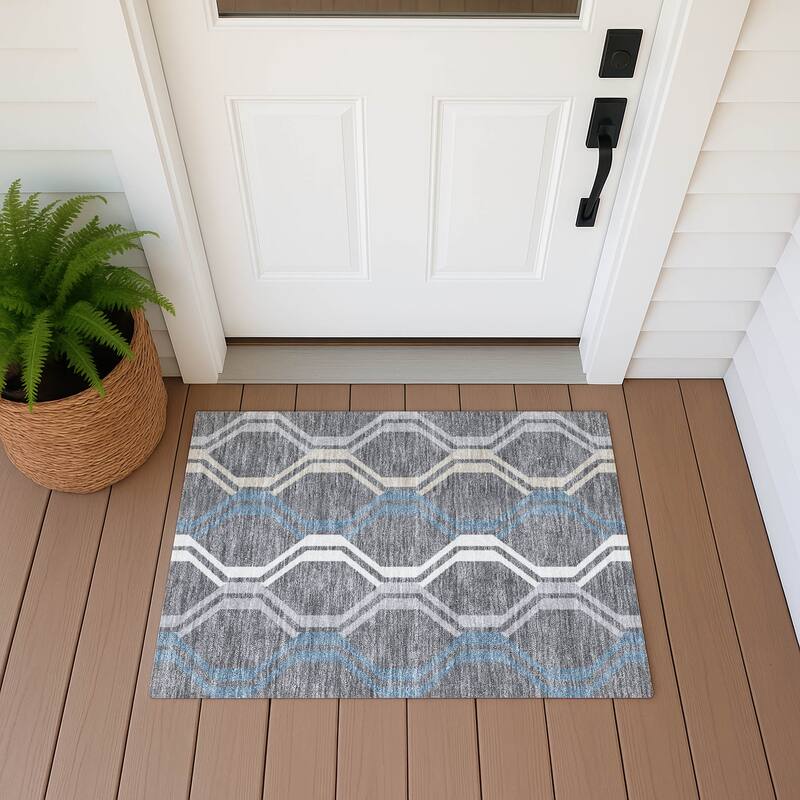 Machine Washable Indoor/ Outdoor Contemporary Dimensions Chantille Rug - Gray - 1'8" x 2'6"
