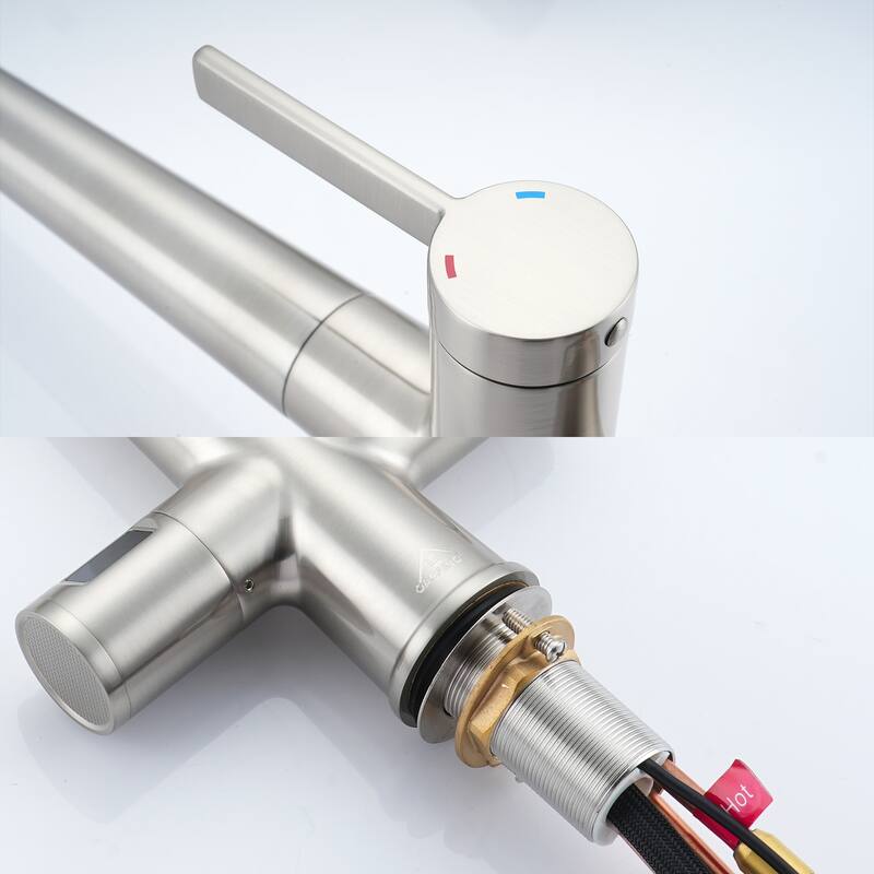 Single-Handle Pull-Out Sprayer Kitchen Faucet with Digital Display