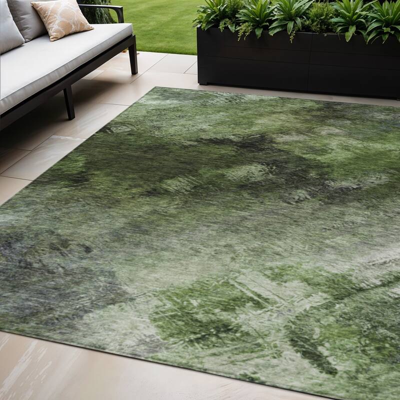 HomeRoots Abstract Transitional Rectangle Outdoor Rug - 5' X 8'