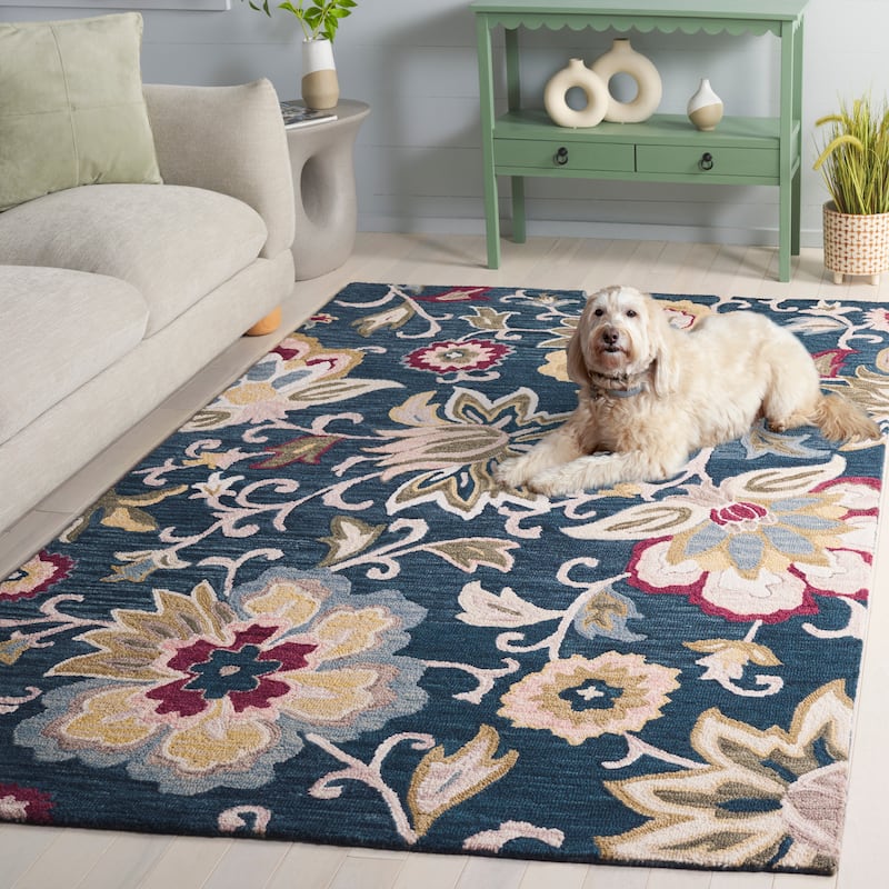 SAFAVIEH Handmade Blossom Katerinka Wool Rug