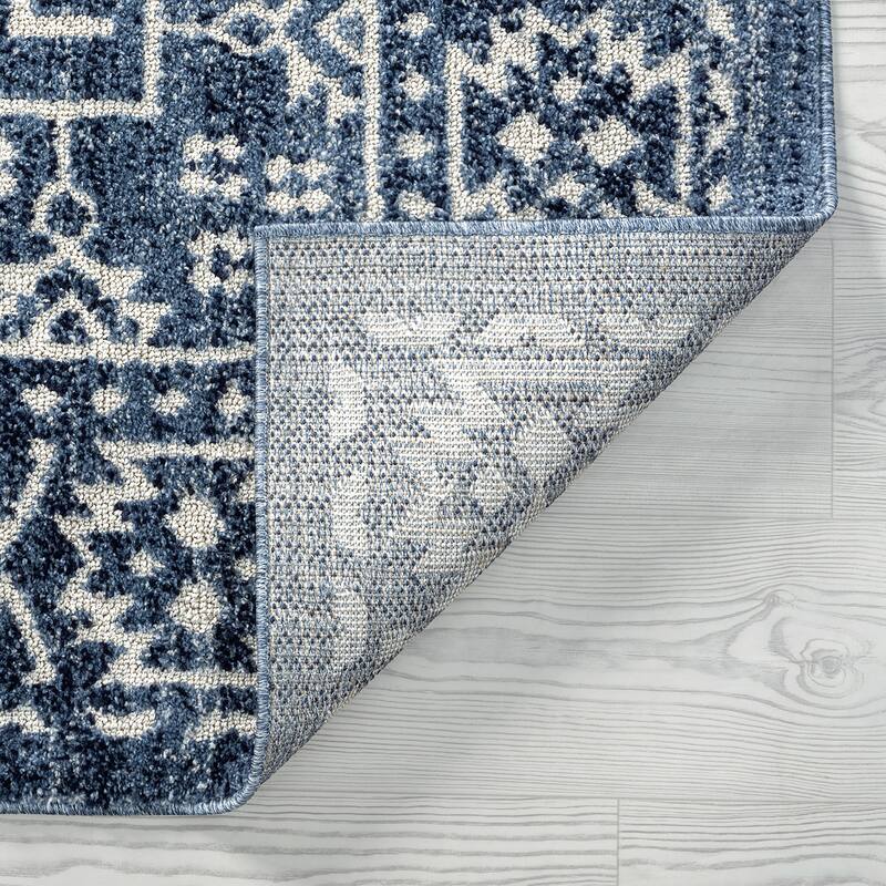 Mayson Traditional Oriental Indoor Area Rug