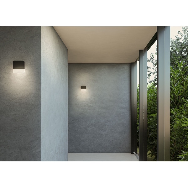 Low profile outdoor wall sconce hot sale