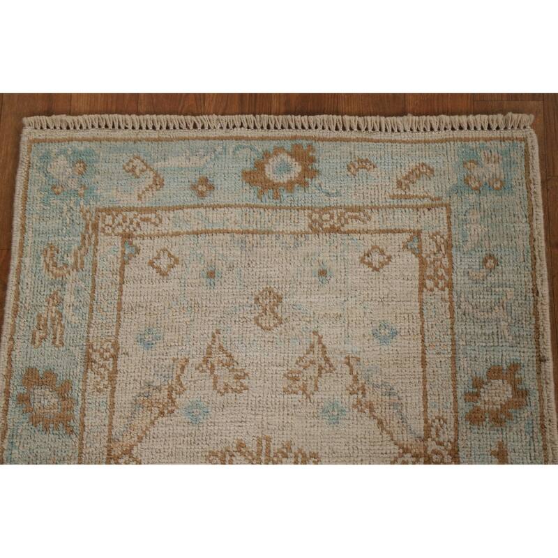 Hand Knotted Oriental 100% Wool Carpet Transitional Geometric Beige & Ivories Oushak Area Rug - 2' 11'' X 2' 0''