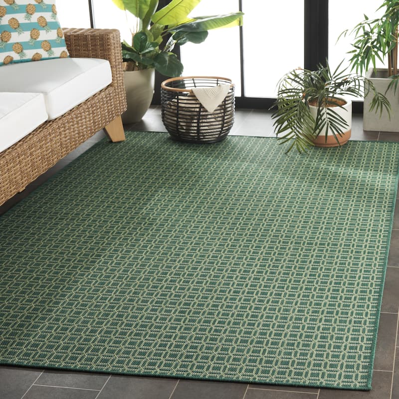 SAFAVIEH Terrace Ganit Indoor/Outdoor Washable Backyard Patio Rug