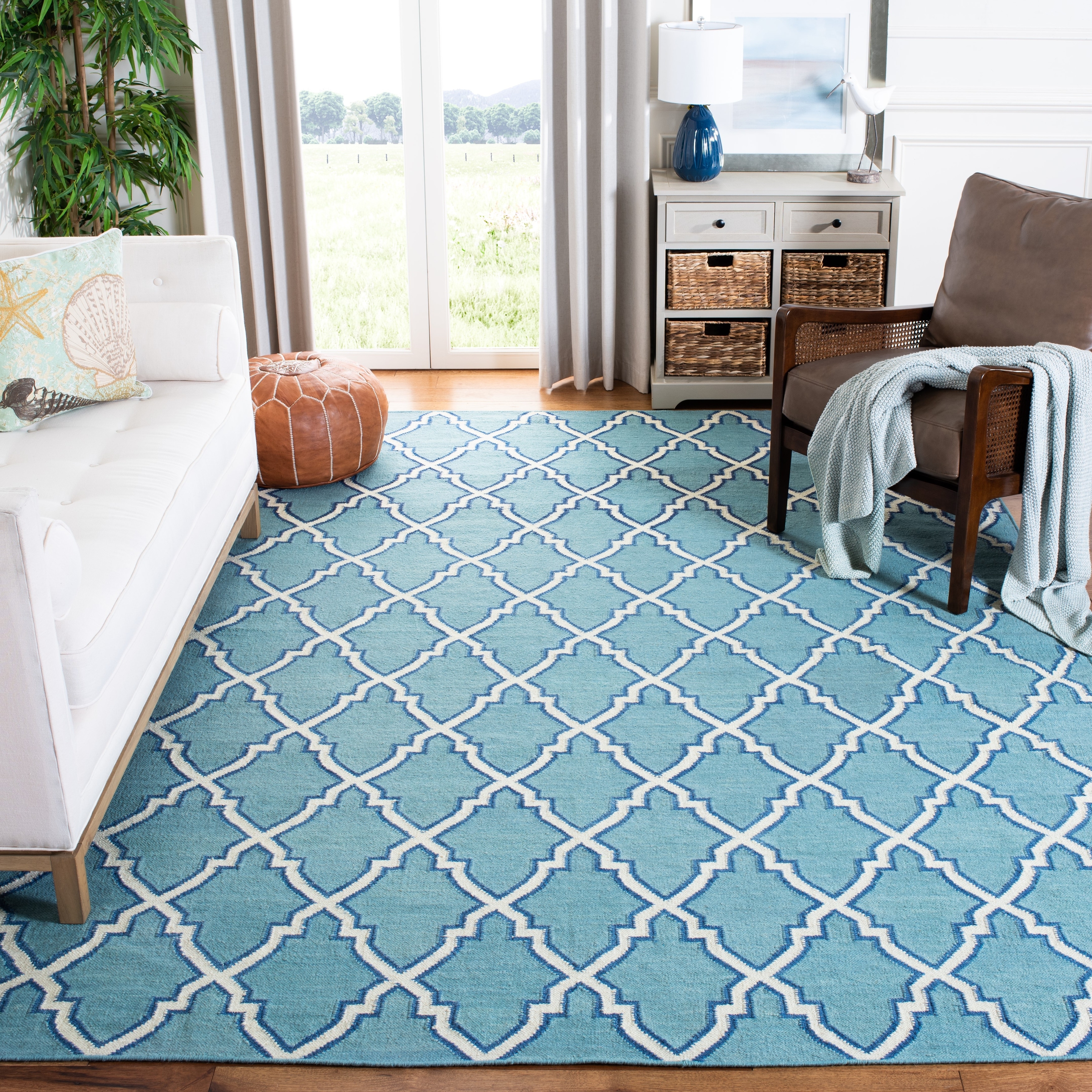 SAFAVIEH Handmade Flatweave Dhurries Gwendolene Modern Moroccan Wool Rug