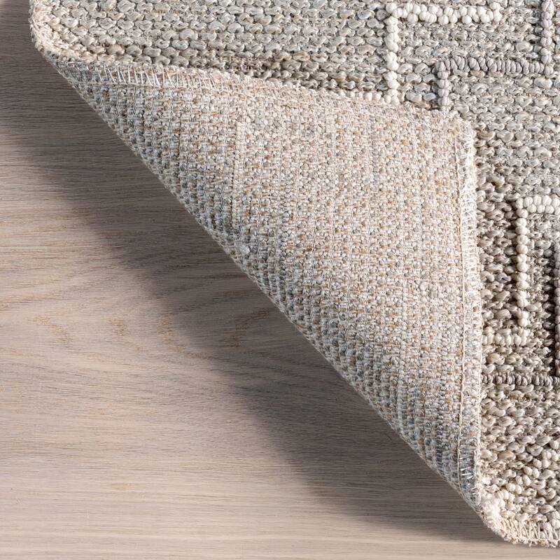 Nuloom Alani Textured Moroccan Area Rug