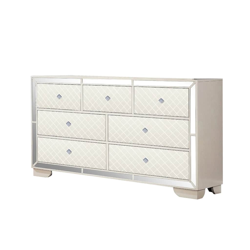 9 Drawers Wooden Dresser with Diamond-shaped Handles in Ivory