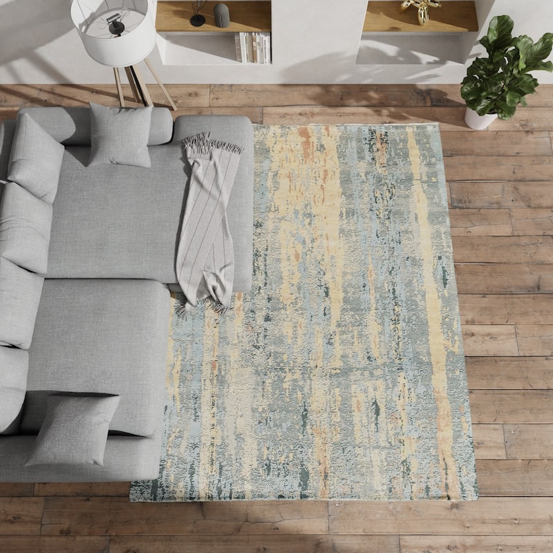 Majestic Abstract Area Rug - Silver - 8' x 10' - 8' x 10'