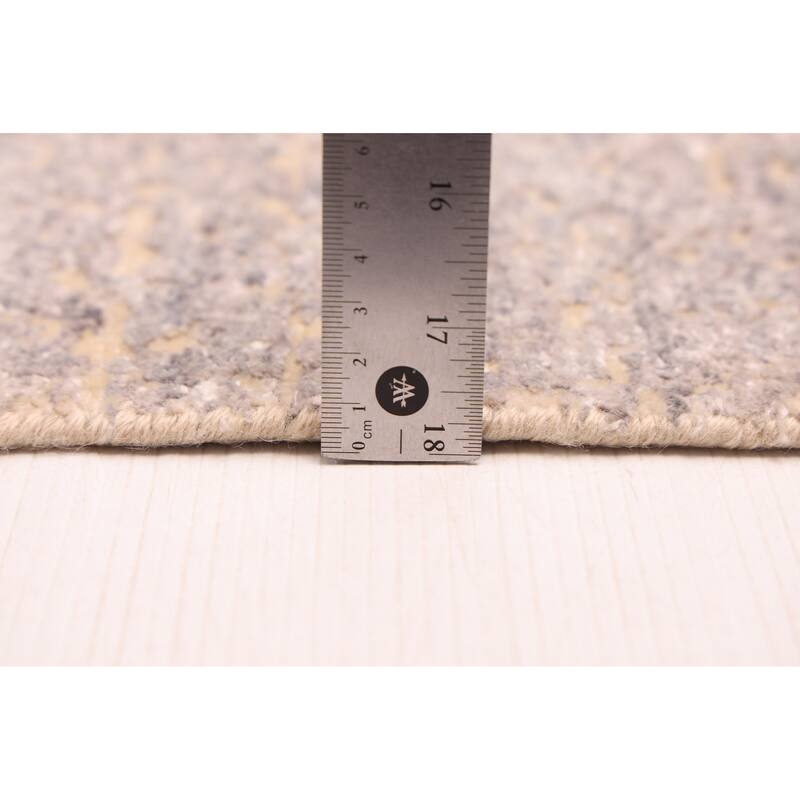 ECARPETGALLERY Hand-knotted Legacy Grey Silk, Wool Rug - 2'6 x 9'7