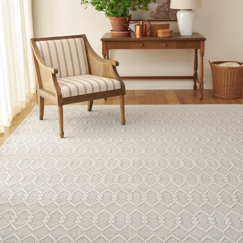 Martha Stewart Babett Contemporary Wool Rug