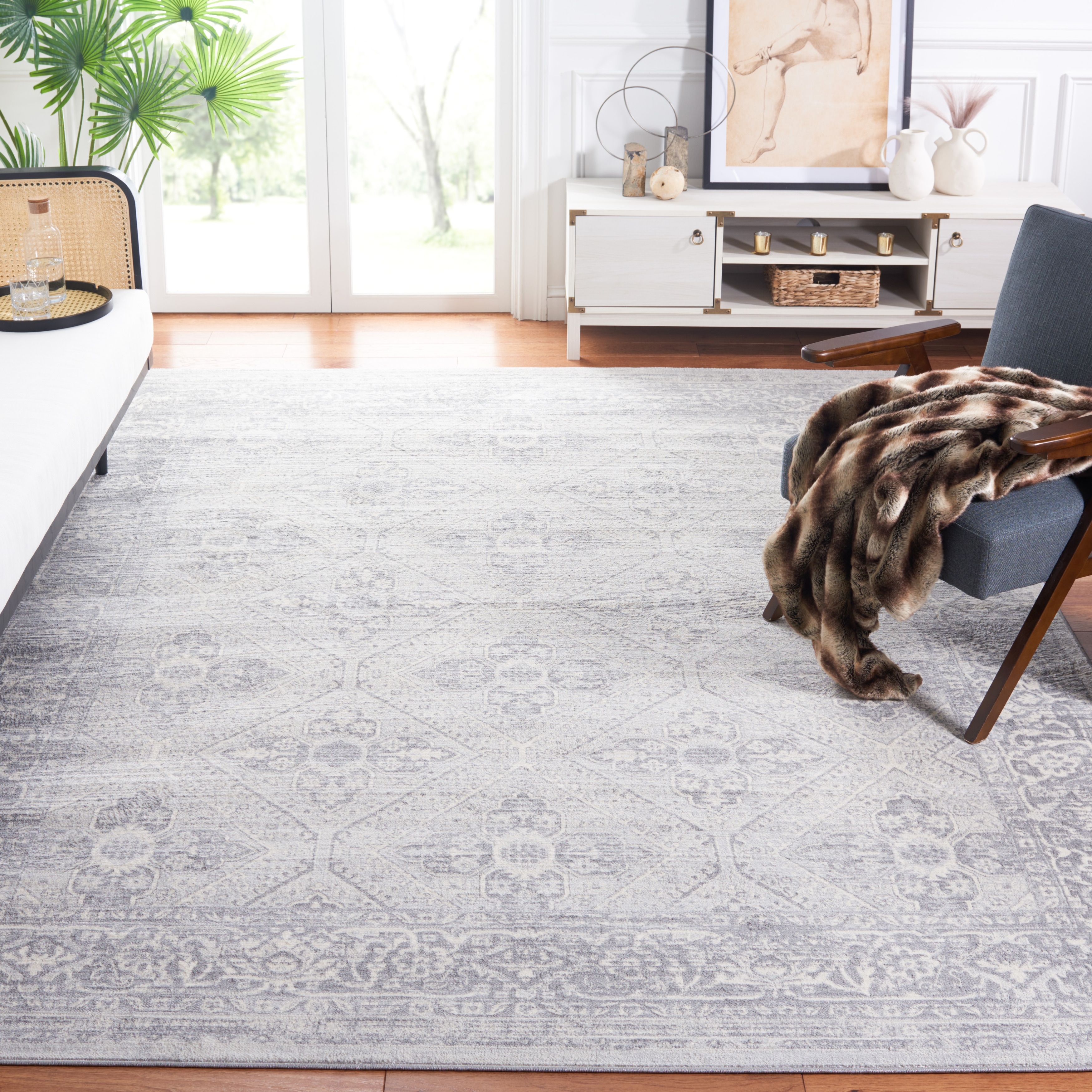 SAFAVIEH Brentwood Jamilah Traditional Rug