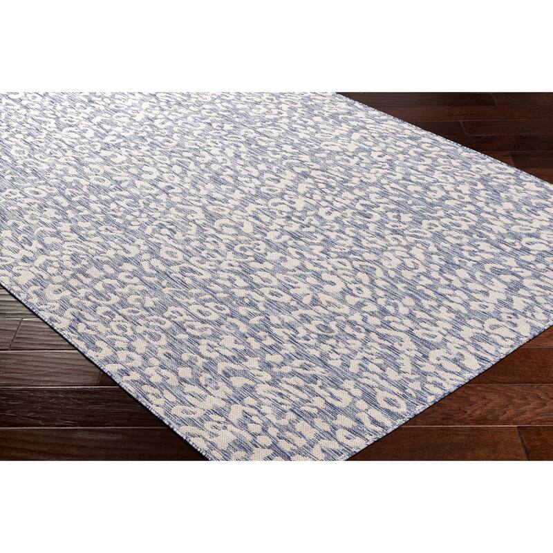 Livabliss Tuareg Outdoor Modern Area Rug