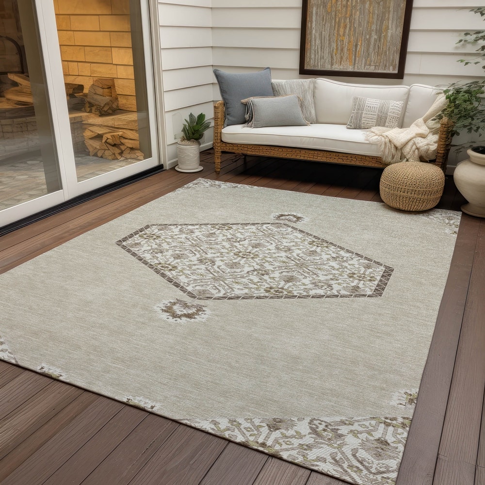 Machine Washable Indoor/ Outdoor Traditional Chantille Rug