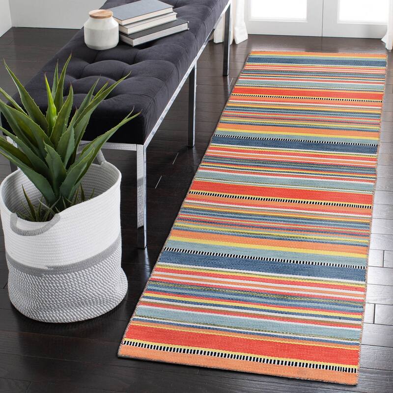 Liora Manne Sonoma Malibu Stripe Hand-woven Indoor/ Outdoor Area Rug