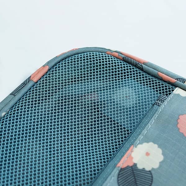 Hanging Toiletry Bag - Large Cosmetic Makeup Travel Organizer for Men &  Women wi - Bed Bath & Beyond - 31624168