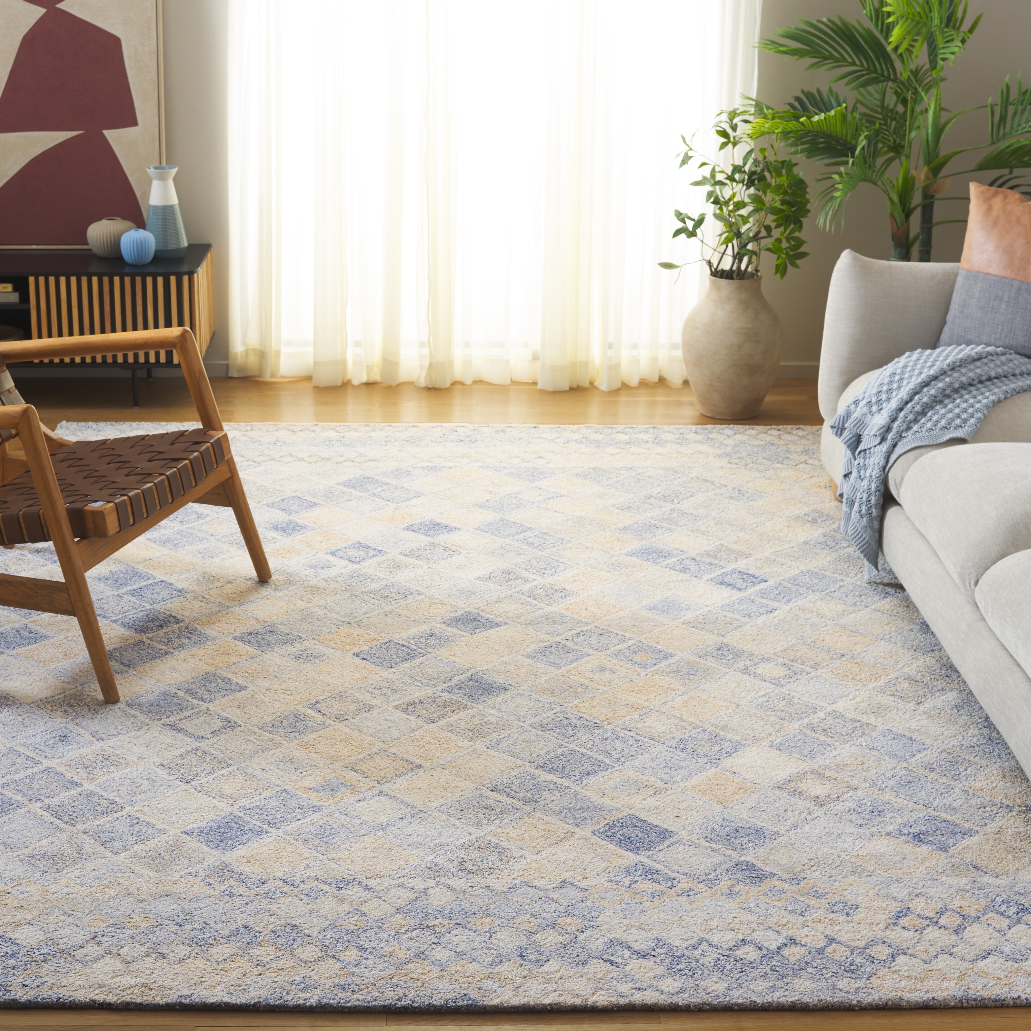 SAFAVIEH Handmade Abstract Safeta Modern Rug