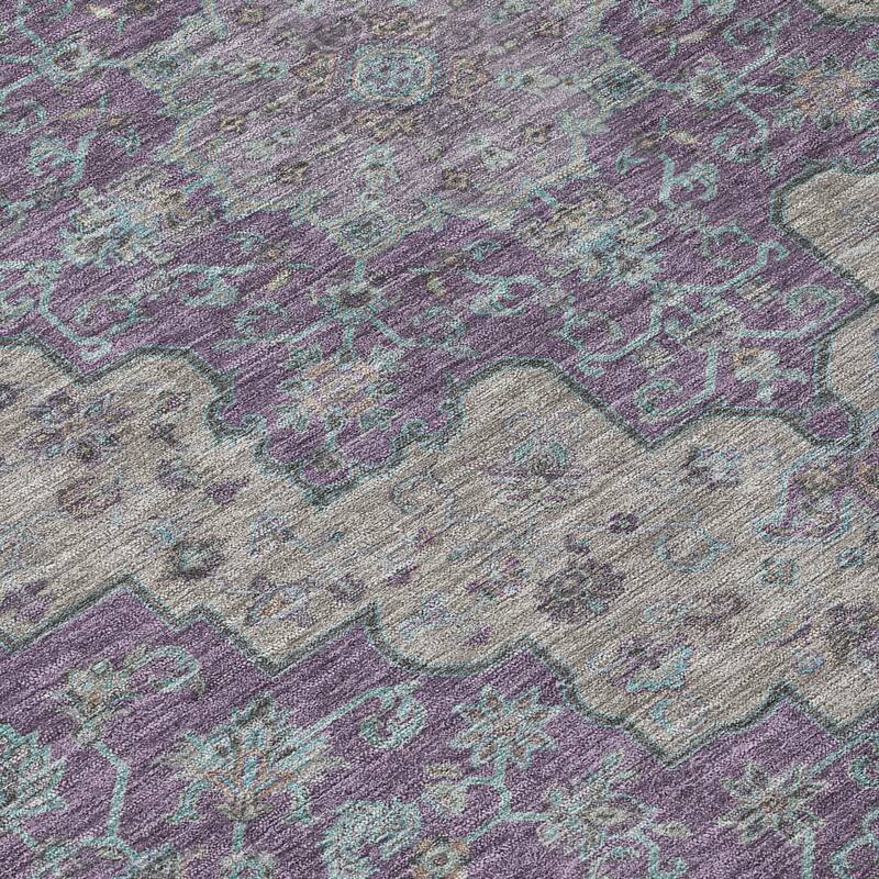 Machine Washable Indoor/ Outdoor Traditional Karachy Chantille Rug