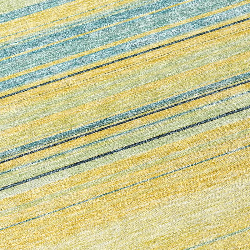 Machine Washable Indoor/ Outdoor Ombre Stripes Chantille Rug